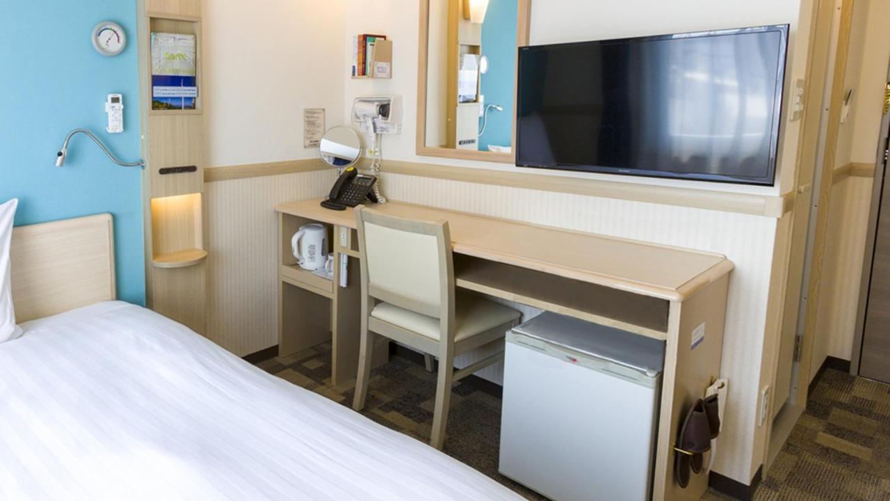 Toyoko Inn Kashiwa-Eki Higashi-Guchi ภายนอก รูปภาพ